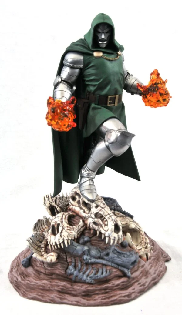 MARVEL GALLERY DOCTOR DOOM PVC STATUE