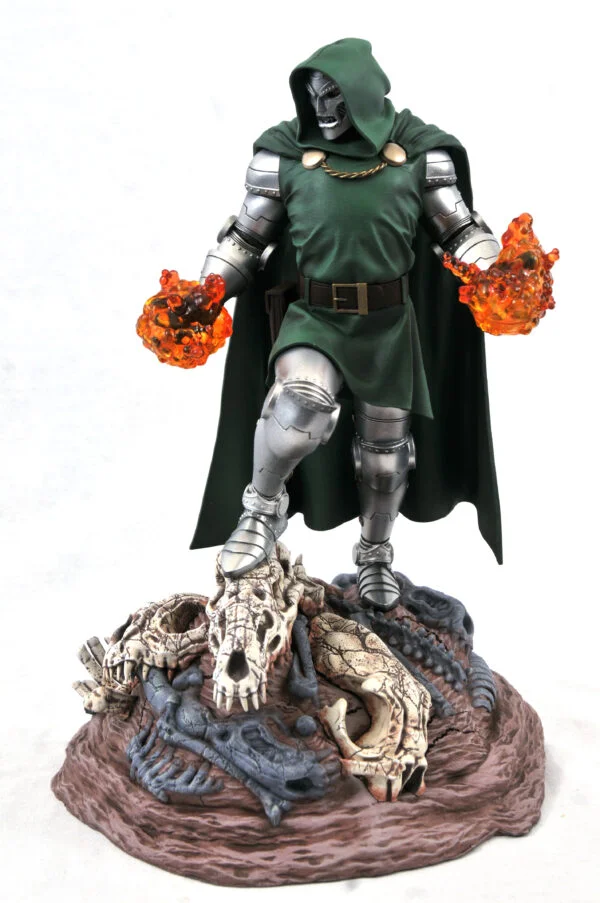 MARVEL GALLERY DOCTOR DOOM PVC STATUE - Image 3